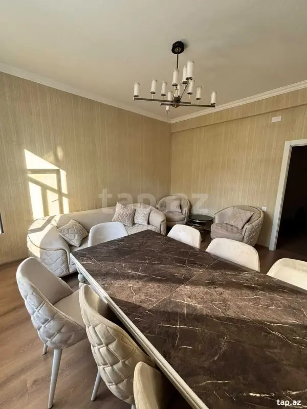 Kirayə verilir 3 otaqlı yeni tikili 80 m²