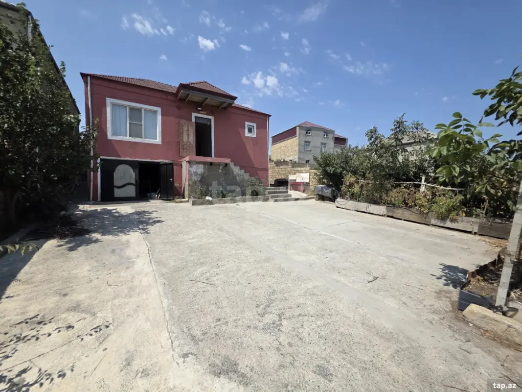 Satılır 3 otaqlı həyət evi 100 m²