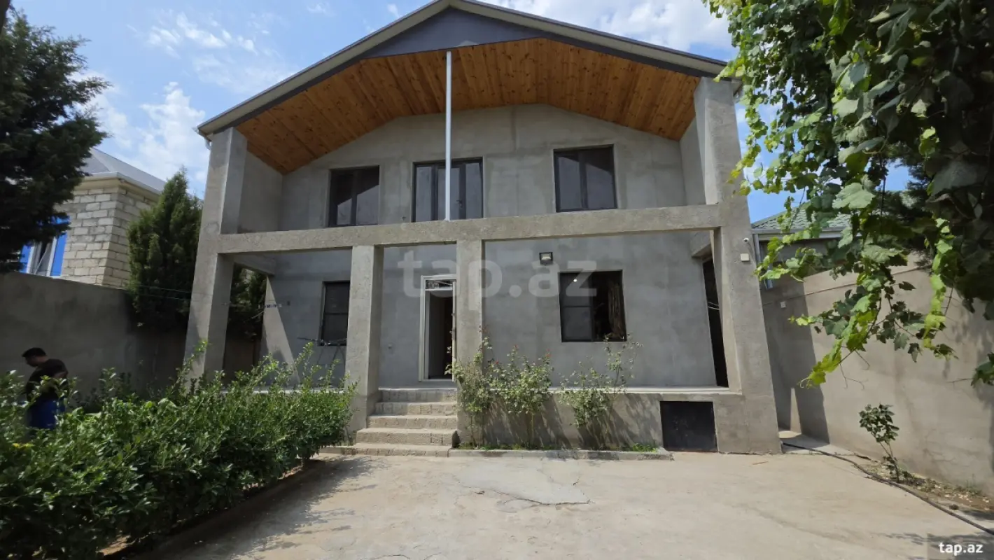 Satılır 6 otaqlı həyət evi 200 m²