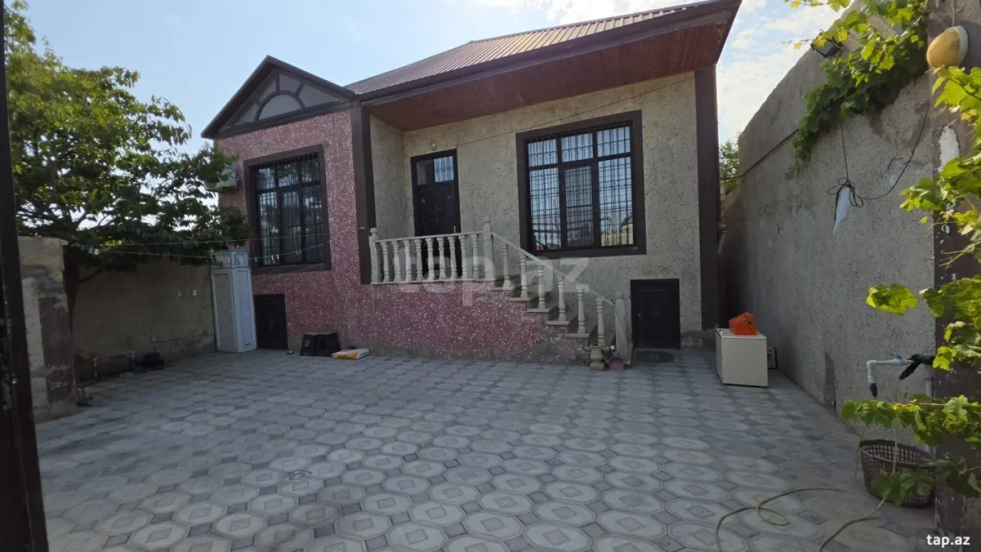 Satılır 4 otaqlı həyət evi 120 m²