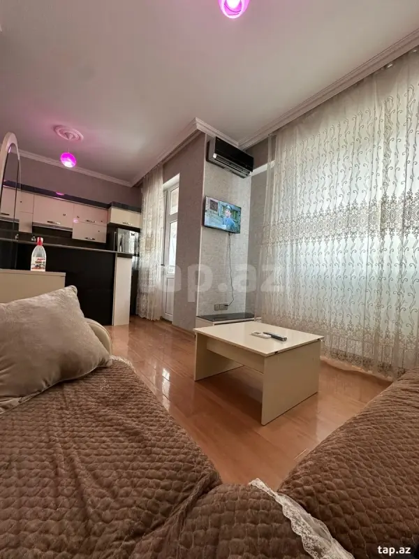 Kirayə verilir 2 otaqlı yeni tikili 44 m²