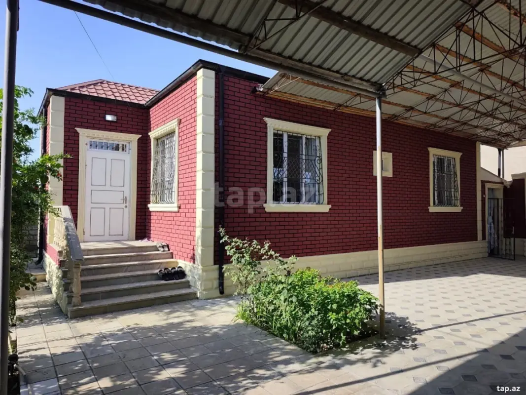 Satılır 3 otaqlı həyət evi 100 m²