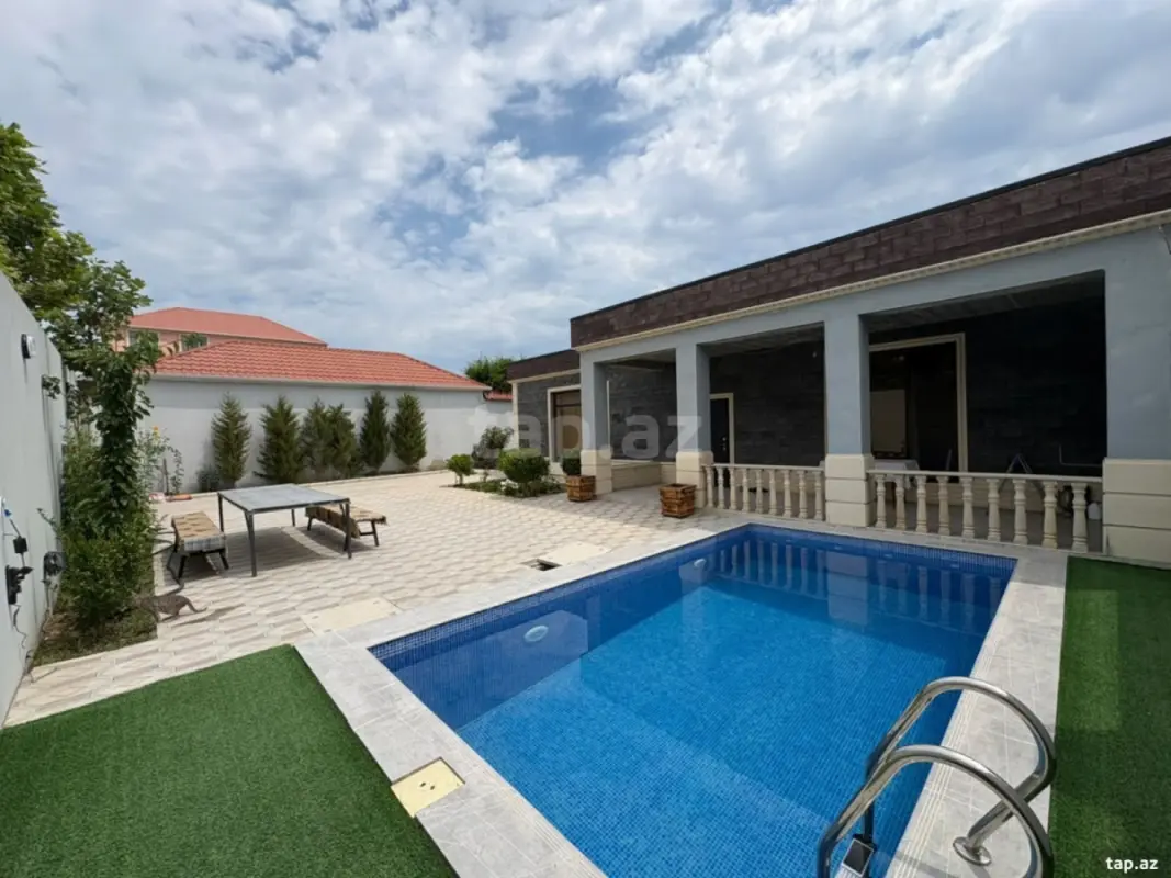 Kirayə verilir 3 otaqlı həyət evi 250 m²