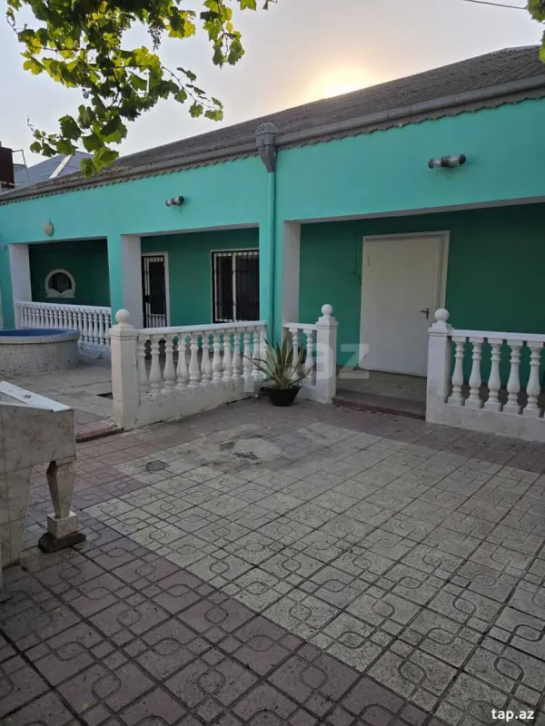 Kirayə verilir 4 otaqlı həyət evi 140 m²
