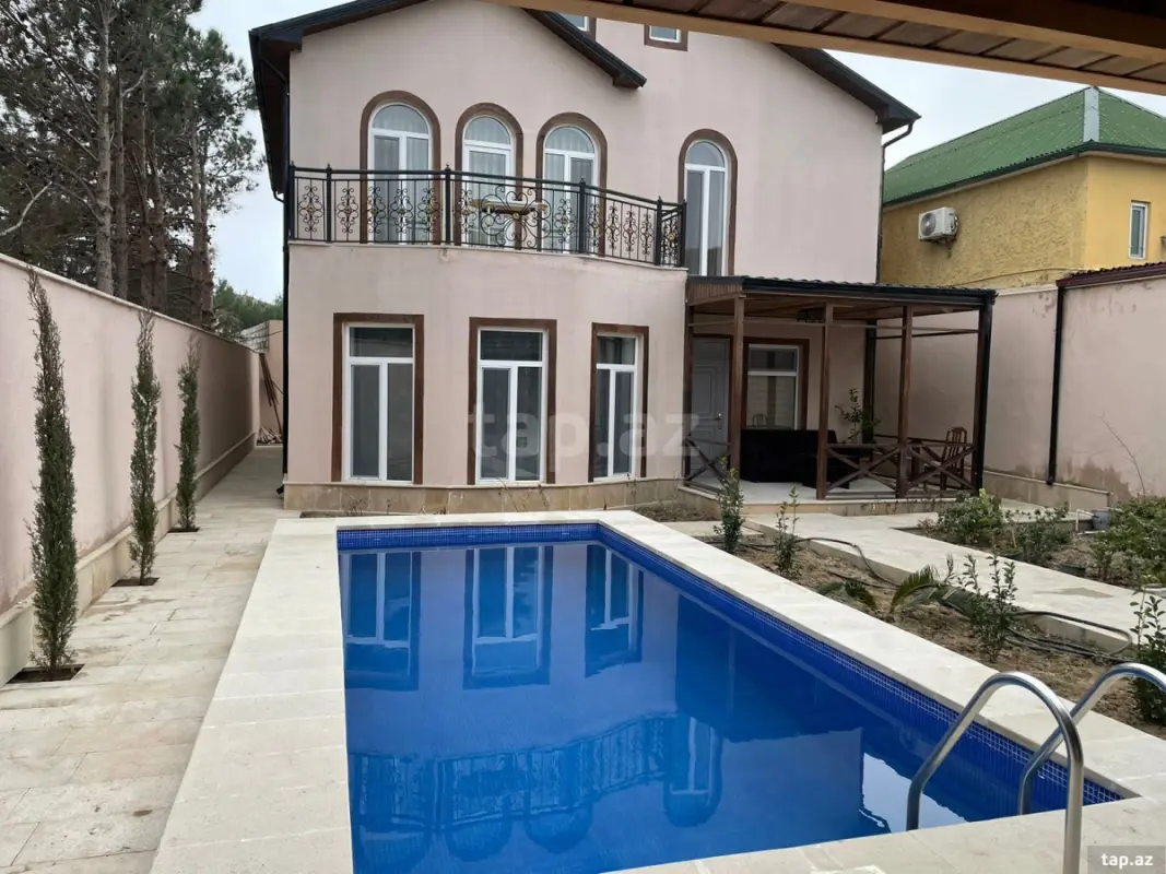 Kirayə verilir 5 otaqlı həyət evi 240 m²