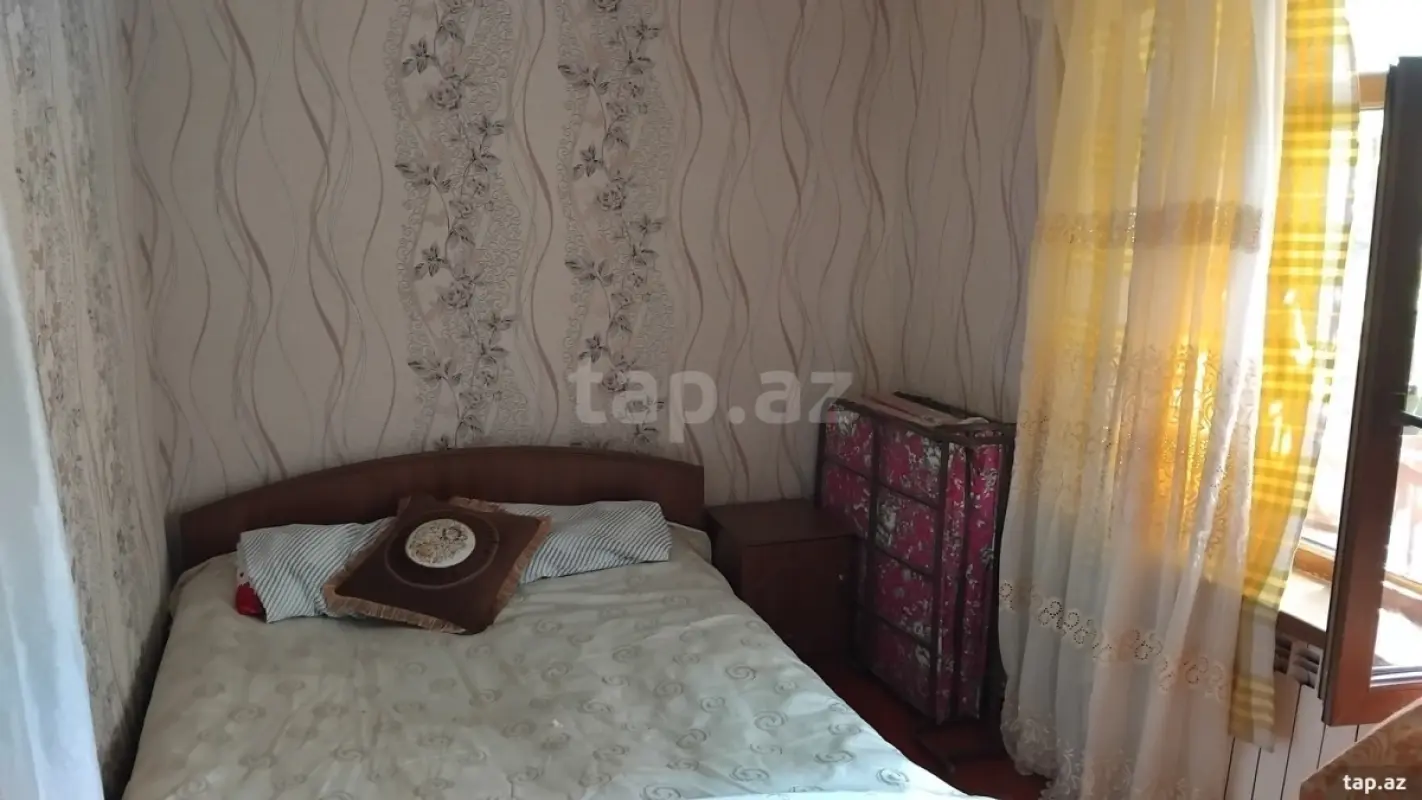 Kirayə verilir 2 otaqlı mənzil 70 m²