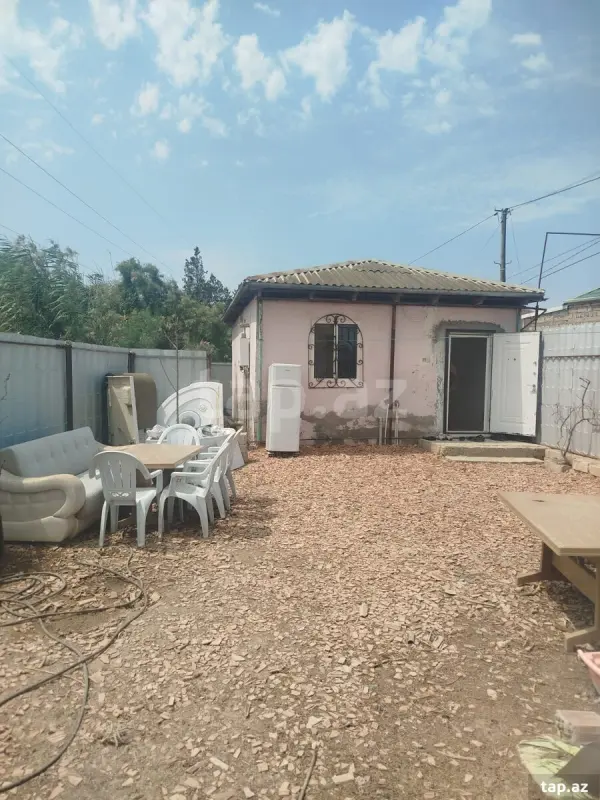 Satılır 1 otaqlı həyət evi 40 m²