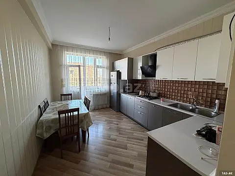 Kirayə verilir 3 otaqlı yeni tikili 115 m² — Bakı, Yeni Yasamal 3 otaq 115.00 m²