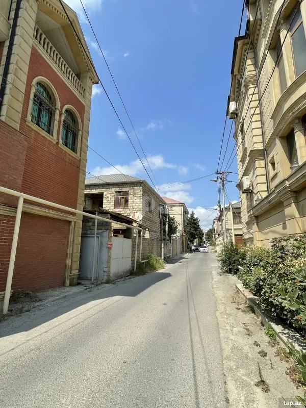 Satılır 5 otaqlı həyət evi 3500 m²