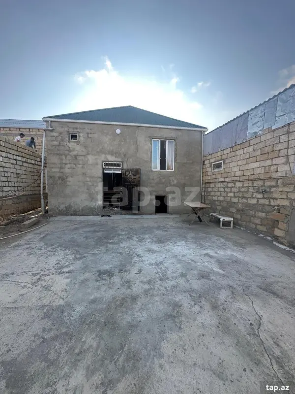 Satılır 3 otaqlı həyət evi 80 m²