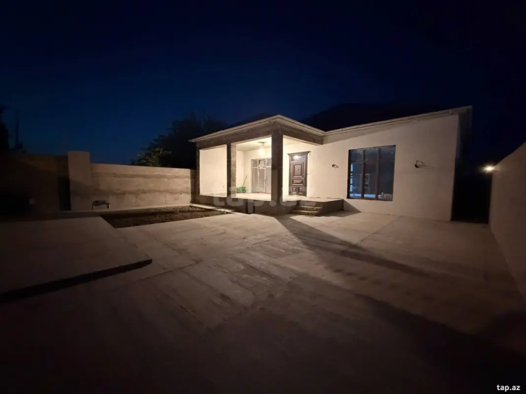Satılır 4 otaqlı həyət evi 220 m²