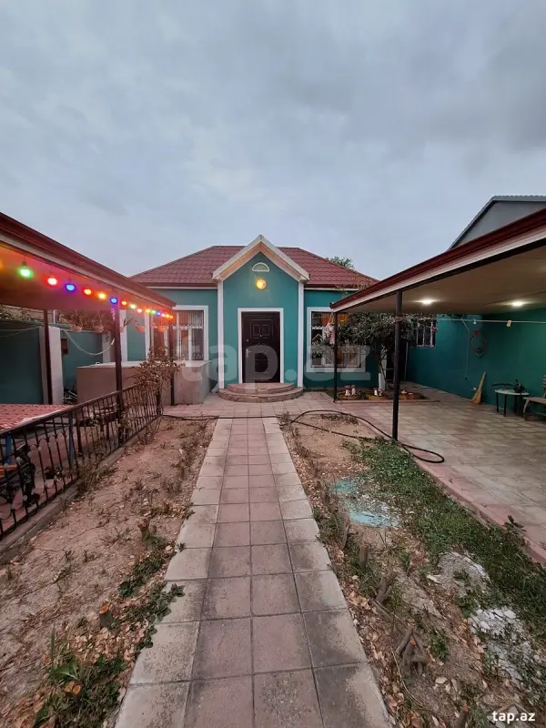 Satılır 4 otaqlı həyət evi 120 m²