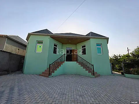 Satılır 5 otaqlı həyət evi 1400000 m² — Bakı 5 otaq 1400000.00 m²