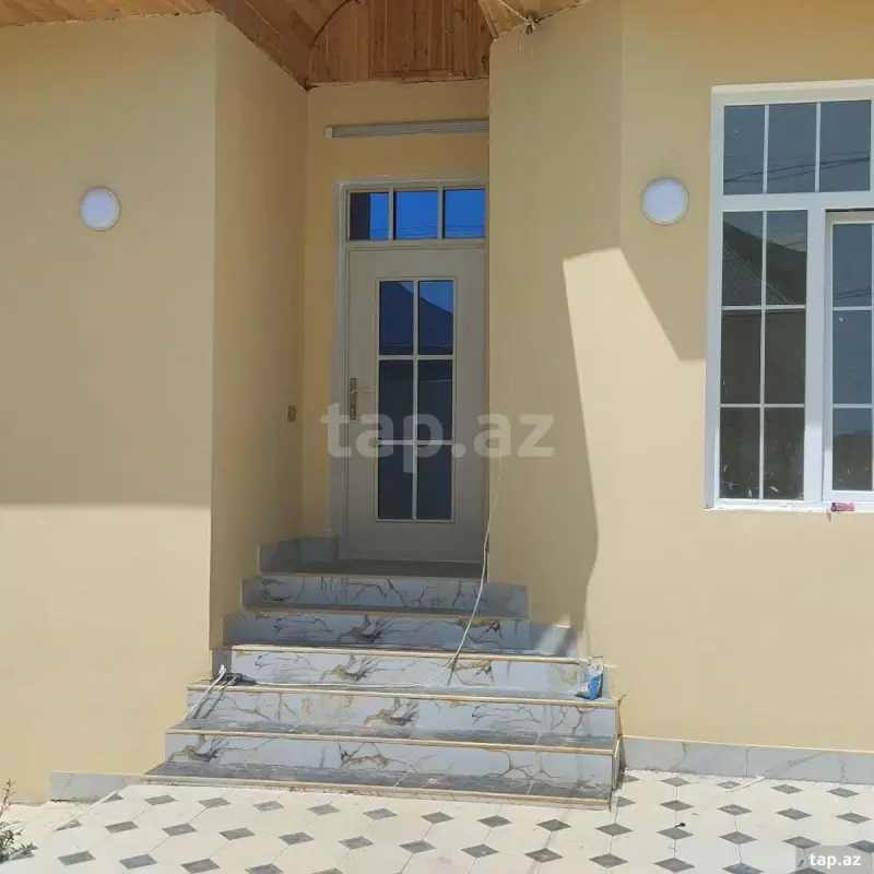 Satılır 4 otaqlı həyət evi 220 m²