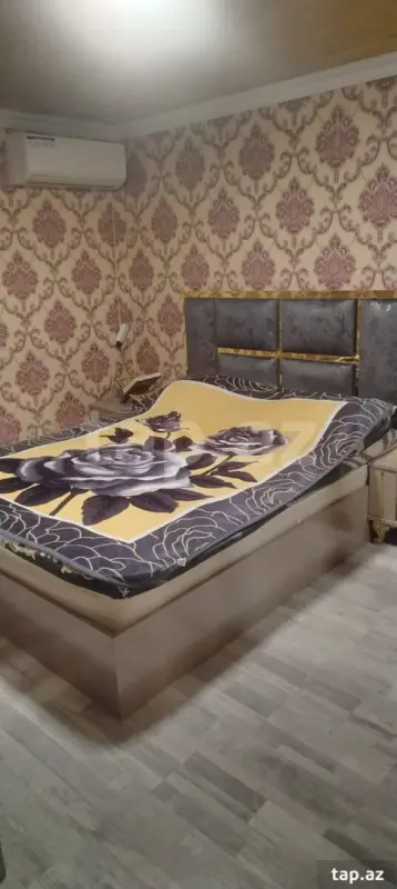 Satılır 6 otaqlı həyət evi 140 m²