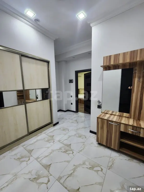 Kirayə verilir 3 otaqlı yeni tikili 105 m²