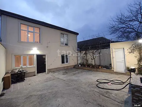 Satılır 5 otaqlı həyət evi 150 m² — Bakı 5 otaq 150.00 m²
