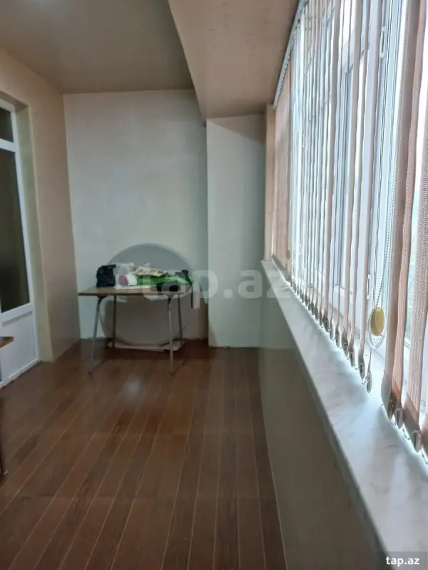 Satılır 5 otaqlı mənzil 110 m²