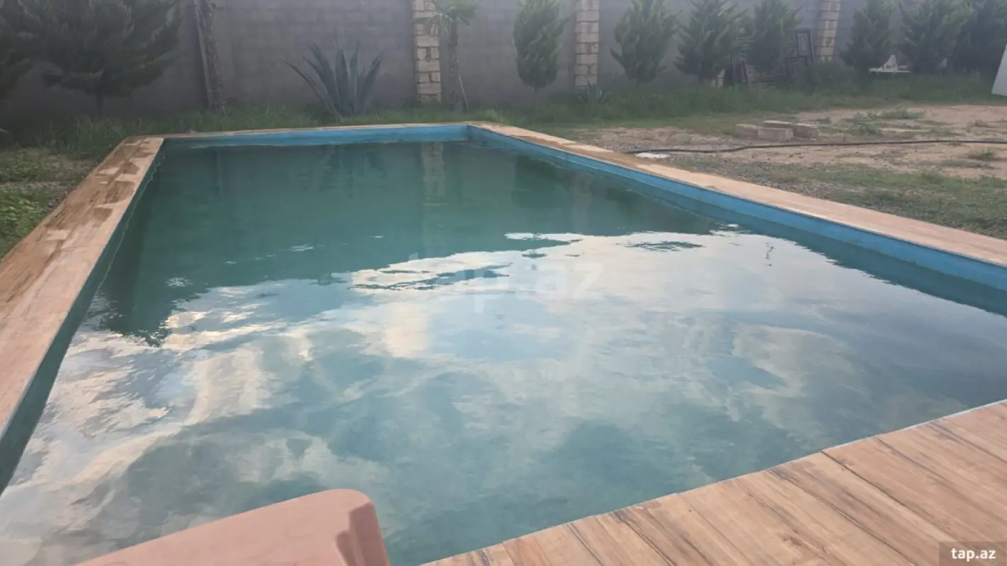 Kirayə verilir 2 otaqlı həyət evi 60 m²