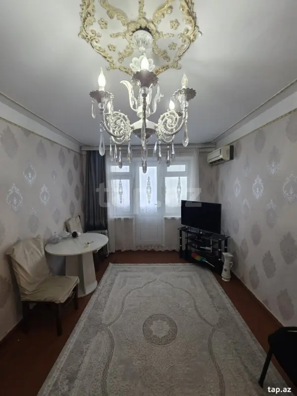 Satılır 2 otaqlı mənzil 42 m²