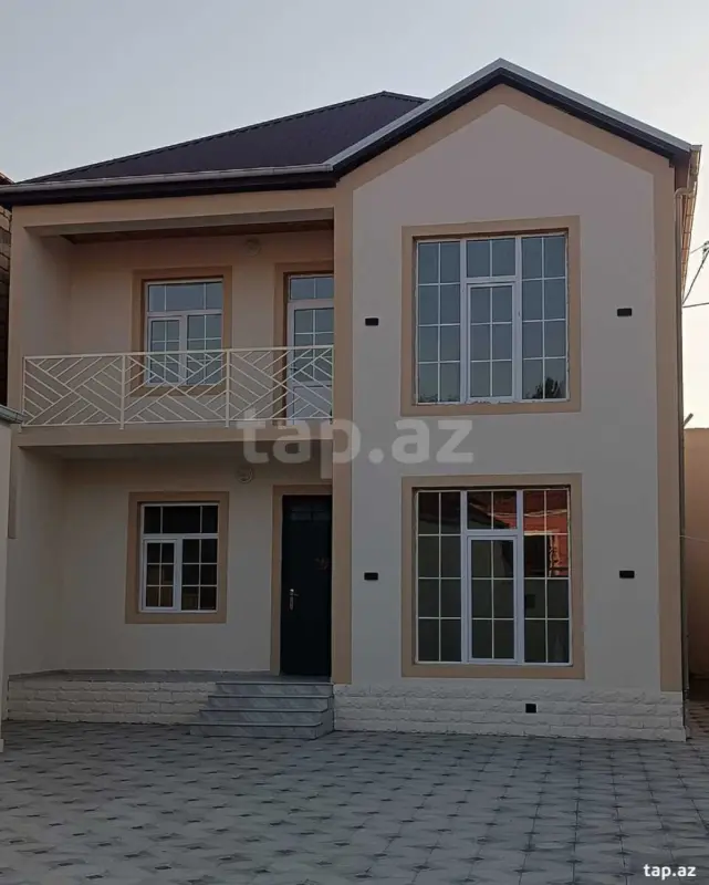 Satılır 4 otaqlı həyət evi 160 m²