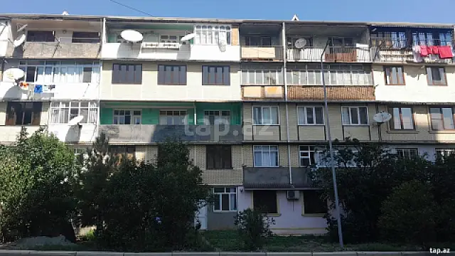 Satılır 5 otaqlı mənzil 140 m² — Gəncə 5 otaq 140.00 m²