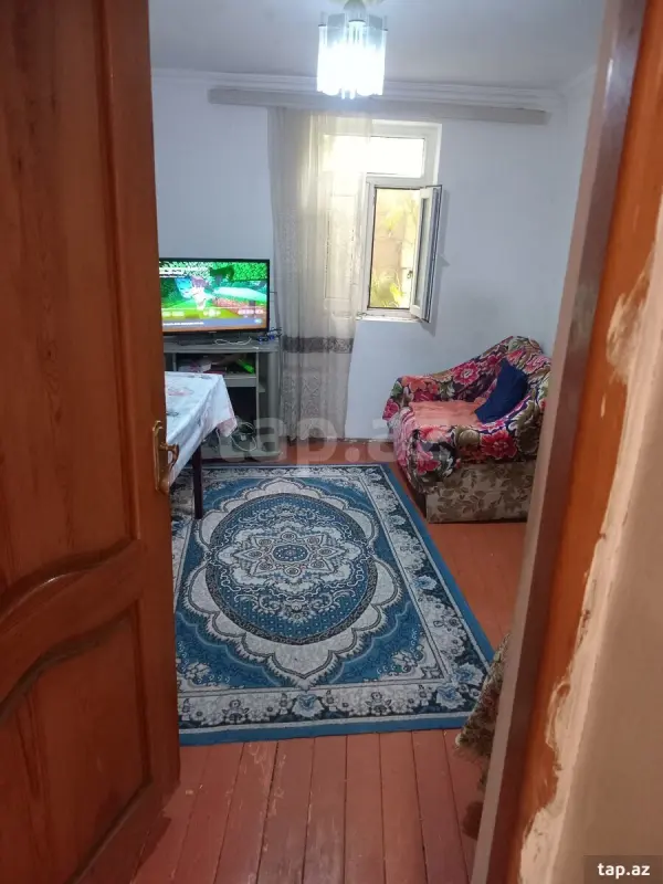 Satılır 4 otaqlı həyət evi 785 m²