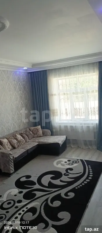 Satılır 8 otaqlı həyət evi 240 m²
