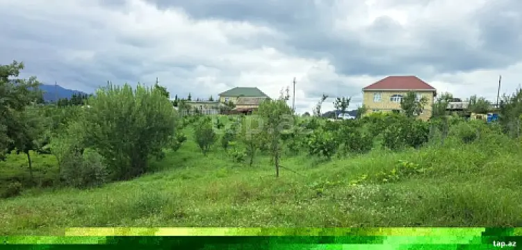 Satılır 10 otaqlı həyət evi 60 m² — Astara 10 otaq 60.00 m²