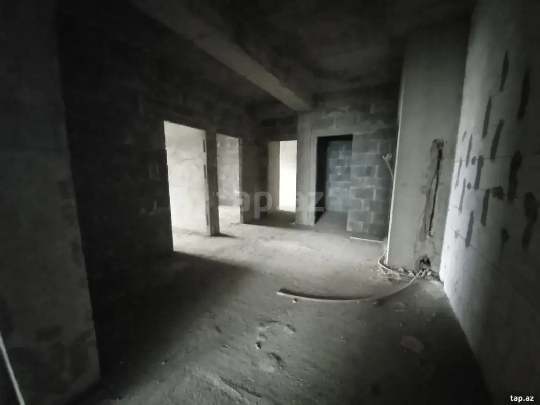 Satılır 3 otaqlı yeni tikili 100 m²