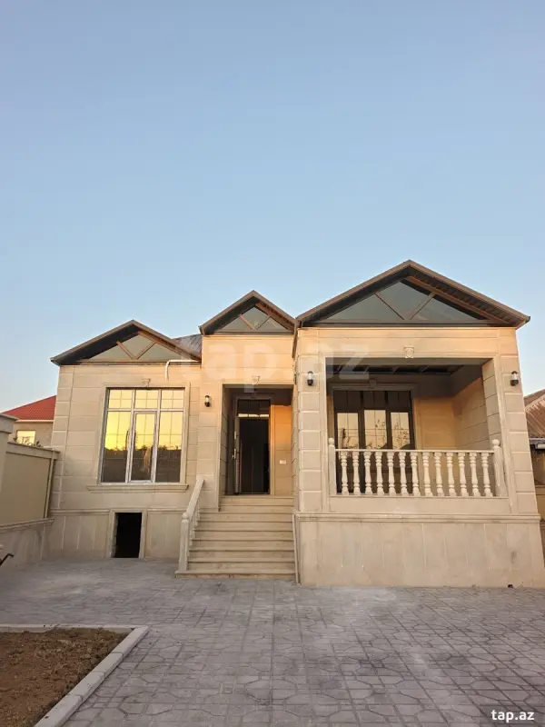 Satılır 4 otaqlı həyət evi 135 m²
