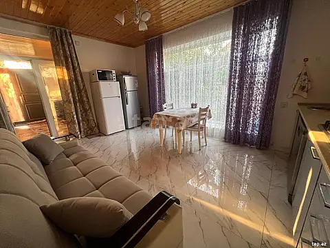 Satılır 2 otaqlı həyət evi 72 m² — Gəncə 2 otaq 72.00 m²