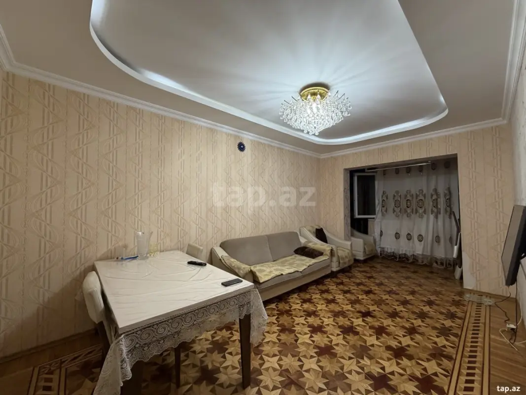 Satılır 4 otaqlı mənzil 100 m²