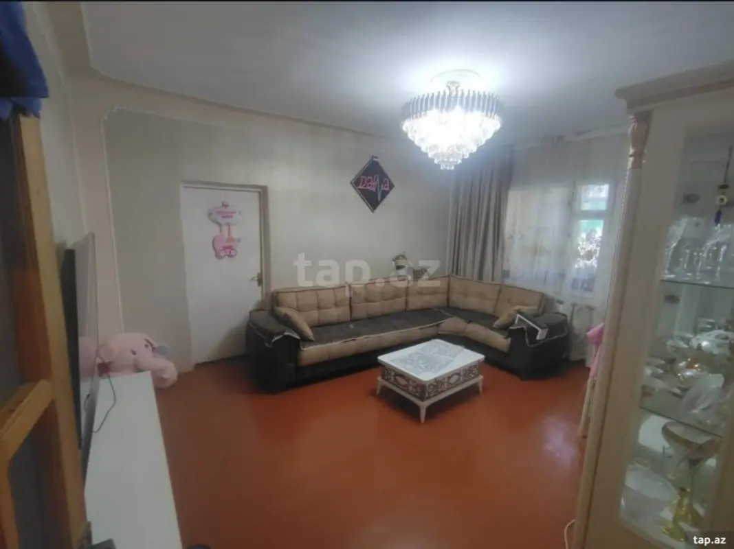 Satılır 4 otaqlı mənzil 85 m²
