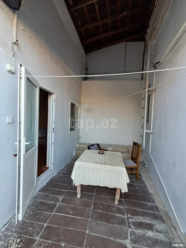 Satılır 1 otaqlı həyət evi 55 m²
