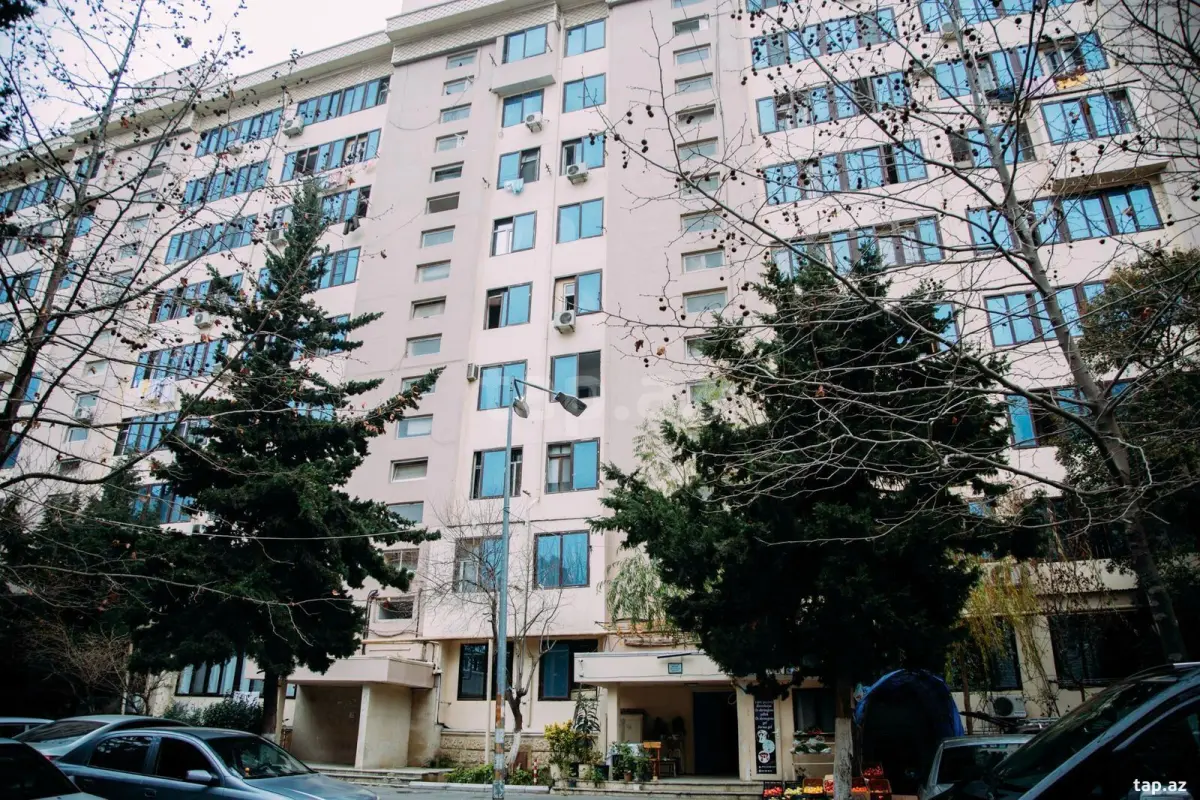 Satılır 2 otaqlı mənzil 70 m²