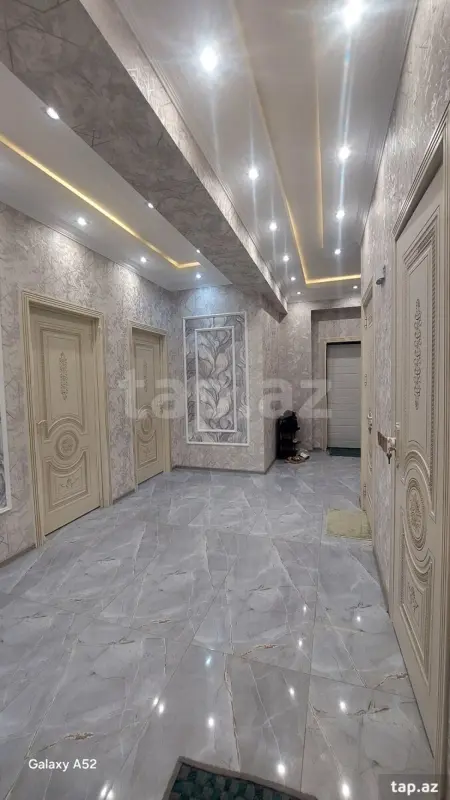 Kirayə verilir 3 otaqlı yeni tikili 105 m²
