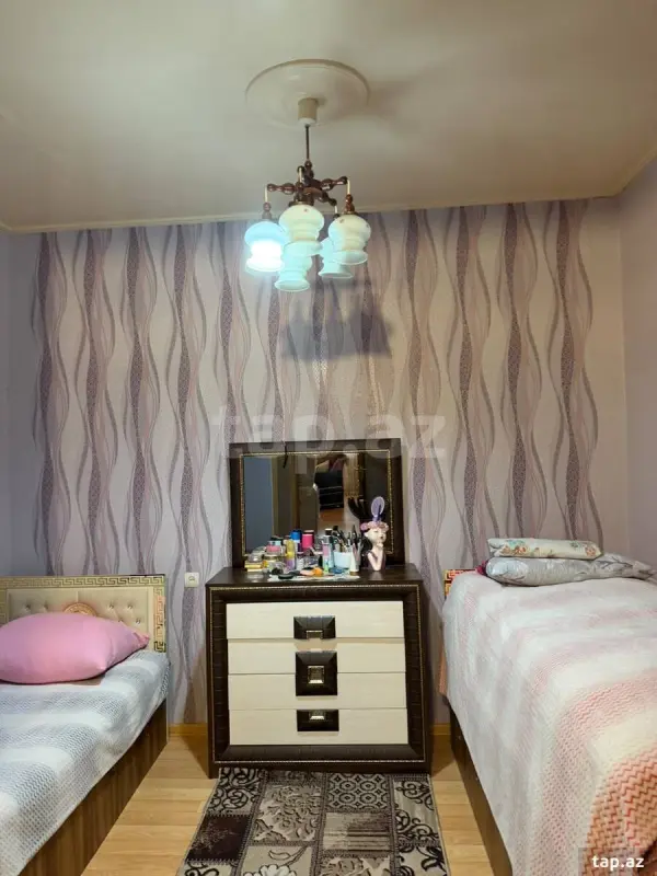 Satılır 4 otaqlı mənzil 45 m²