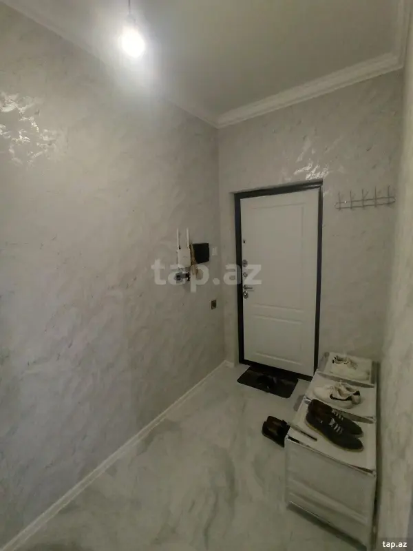 Satılır 3 otaqlı yeni tikili 60.5 m²