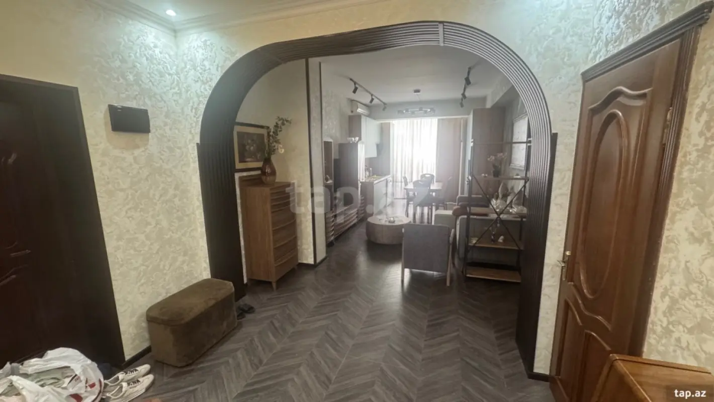 Satılır 3 otaqlı yeni tikili 92 m²
