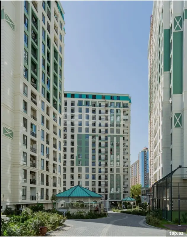 Satılır 3 otaqlı yeni tikili 120 m²