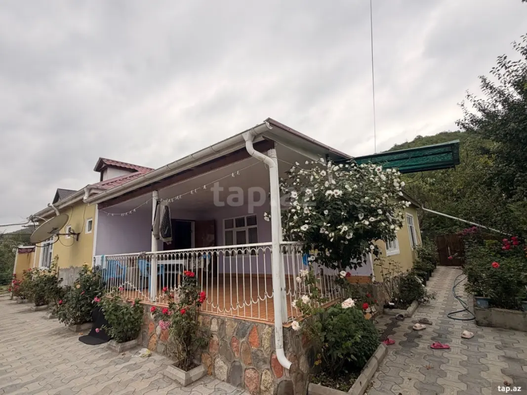 Satılır 3 otaqlı həyət evi 120 m²