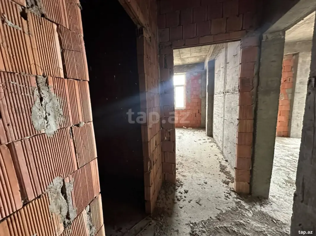 Satılır 2 otaqlı yeni tikili 61 m²