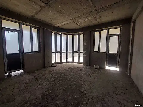 Satılır 3 otaqlı yeni tikili 145 m² — Bakı 3 otaq 145.00 m²