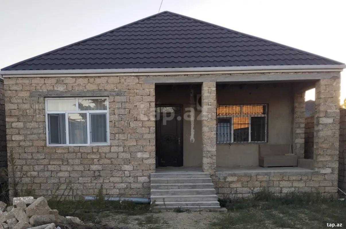 Satılır 3 otaqlı həyət evi 113 m²
