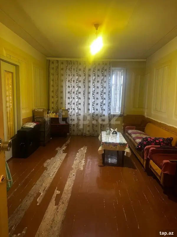 Satılır 5 otaqlı mənzil 100 m²
