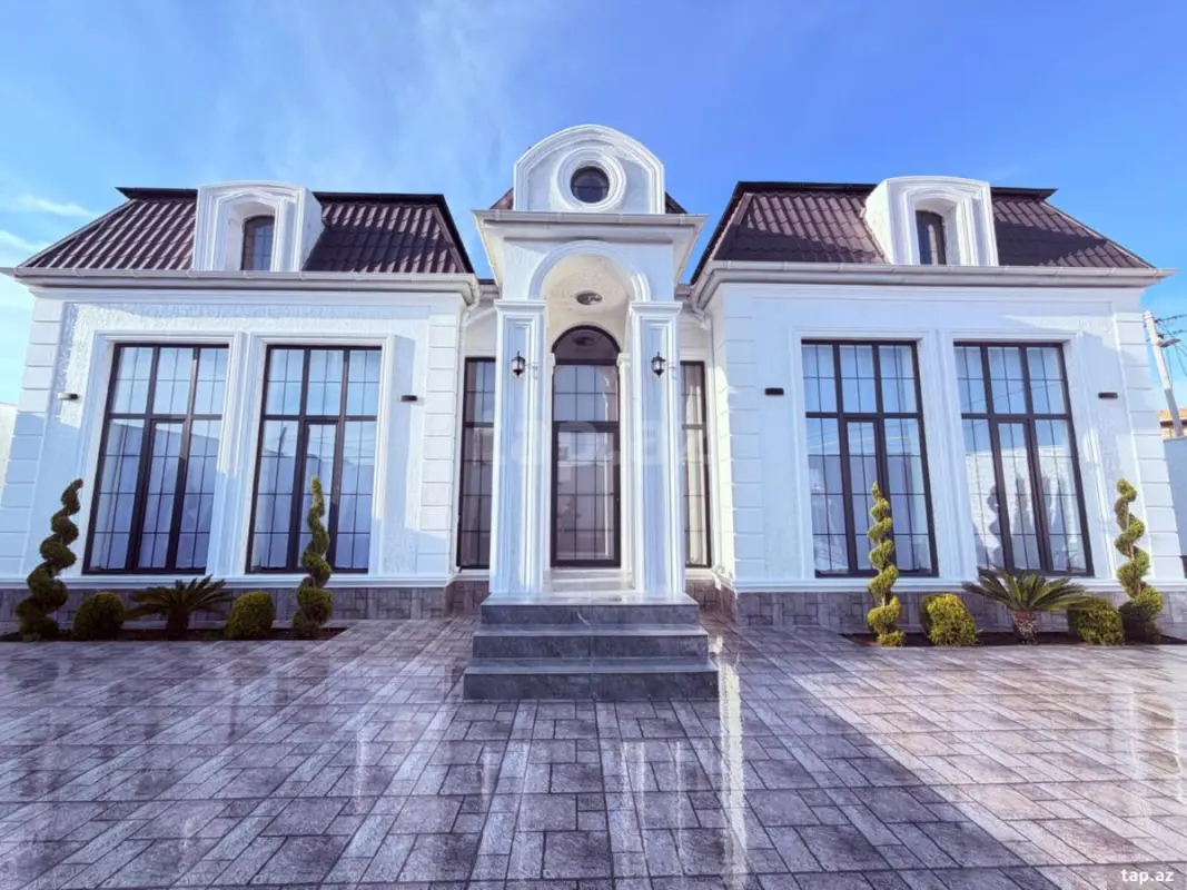 Satılır 4 otaqlı həyət evi 250 m²