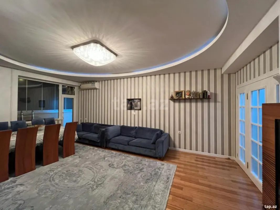 Kirayə verilir 3 otaqlı yeni tikili 110 m²