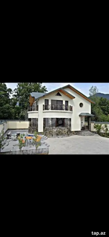 Satılır 5 otaqlı həyət evi 220 m²