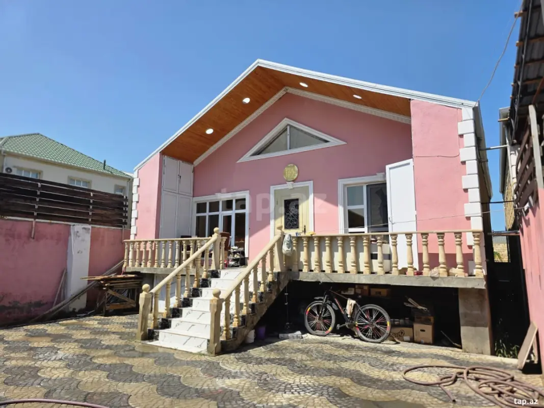 Satılır 4 otaqlı həyət evi 120 m²